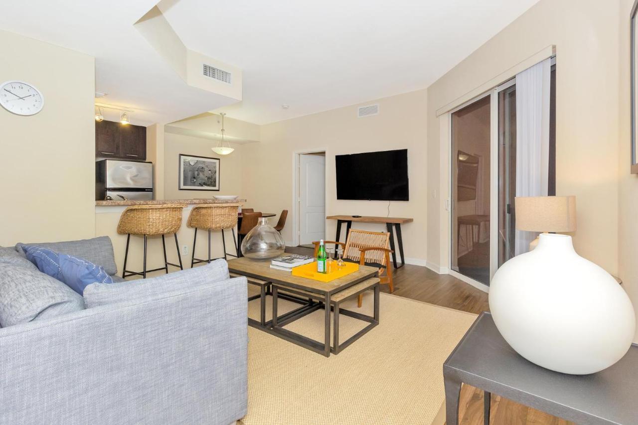 Dharma Home Suites South Miami At Red Road Commons Exterior foto