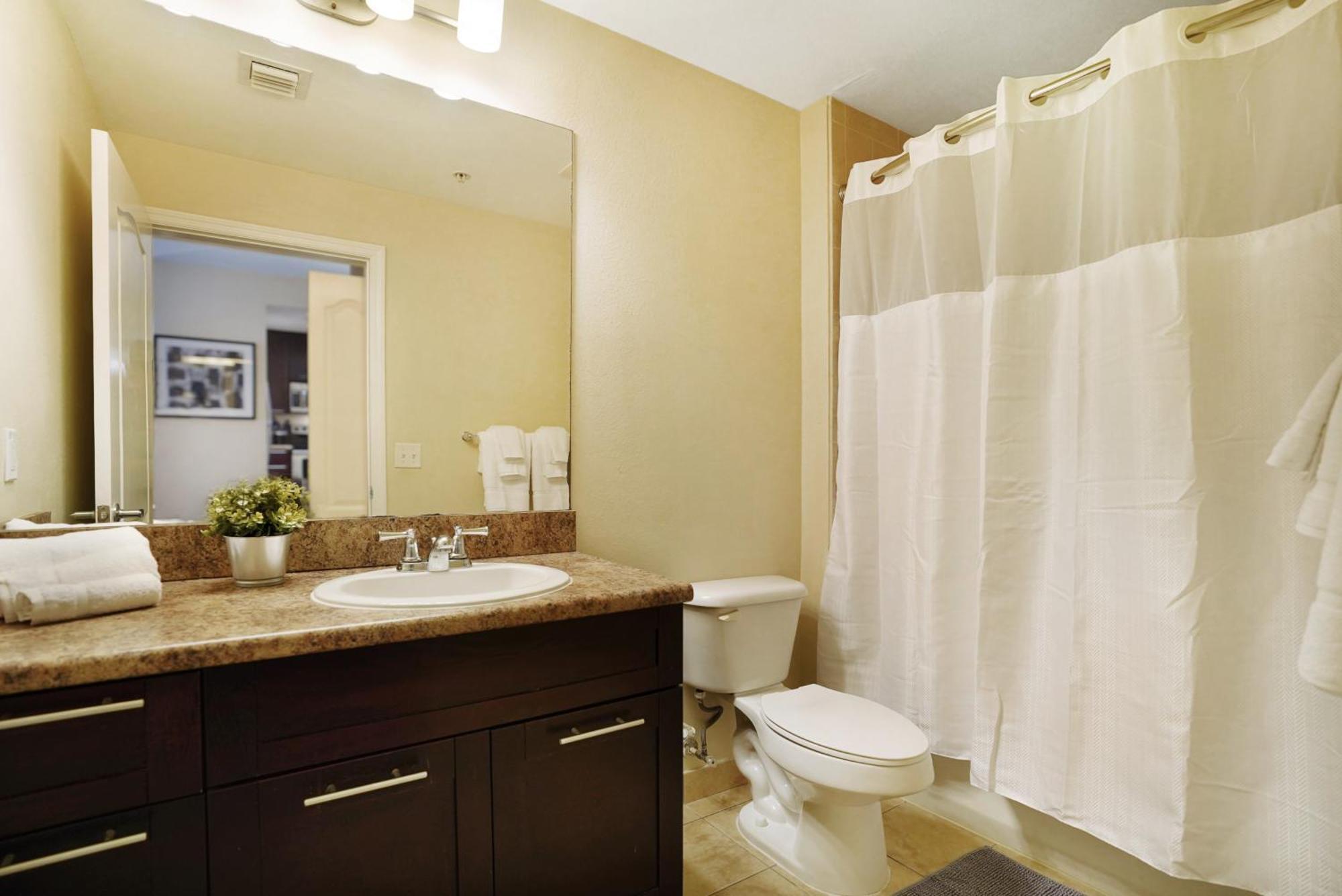 Dharma Home Suites South Miami At Red Road Commons Exterior foto